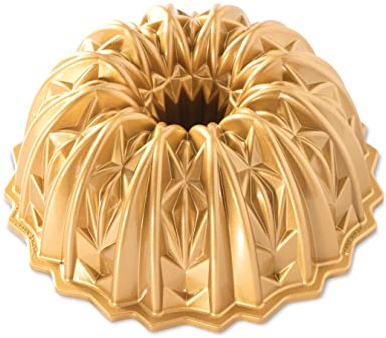 Nordic Ware Cut Crystal 10-Cup Bundt Pan, Original Cast Aluminium Bundt Tin, Bundt Cake Tin with Crystal Design, Cake Mould Made in The USA, Colour: Gold