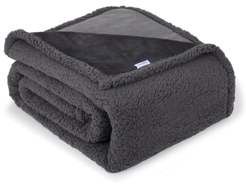 ZAKAPAWS Waterproof Dog Blanket for Medium Dogs - Reversible Washable Pet Blanket, Soft Sherpa Fleece Furniture Protector, Cat Throw Bed Couch, Grey, 30x40