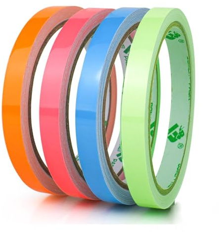 Gebildet 4 pièces ruban adhésif vert/bleu/orange/rouge qui brille dans le noir, ruban adhésif lumineux : imperméable, amovible, durable, portable, stable, sécurité（5 m x 1 cm）