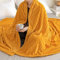 EMEMA Kuscheldecke Fleecedecke Flanell Decke Einfarbig Wohndecken Couchdecke Flauschig Überwurf Mikrofaser Tagesdecke Sofadecke Blanket Für Bett Sofa Schlafzimmer 150x200 cm Orangegelb