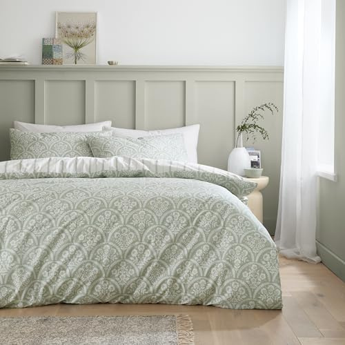 Bianca Scallop Floral 200 Thread Count Cotton Percale Reversible King Duvet Cover Set with Pillowcases Green