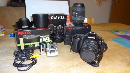 Pentax *ist DL Appareil photo numérique Reflex 6.1 Mpix Kit Objectif 18-55 mm Noir
