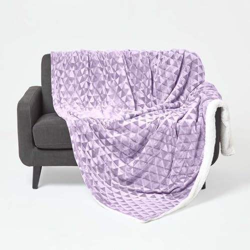 HOMESCAPES Plaid Polaire Ultra Doux Violet Clair et Revers Sherpa, jeté de canapé ou Dessus de lit, 130X160 cm