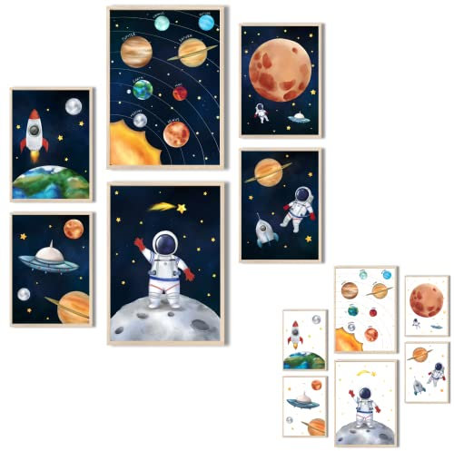 MeinBaby123® Kinderzimmer Poster Astronaut doppelseitig | 6er Set Poster Set 2x DIN A4 & 4x DIN A5 | Weltall Raketen Planeten | Kinderzimmer Deko Jungs | Wandposter Premium (Astronaut V5)