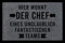 Interluxe Fußmatte mit Spruch -Hier wohnt der Chef Team- 40x60cm Fussmatte als Geschenk Büro Mitarbeiter Arbeitgeber Design Türmatte (Dunkelgrau)