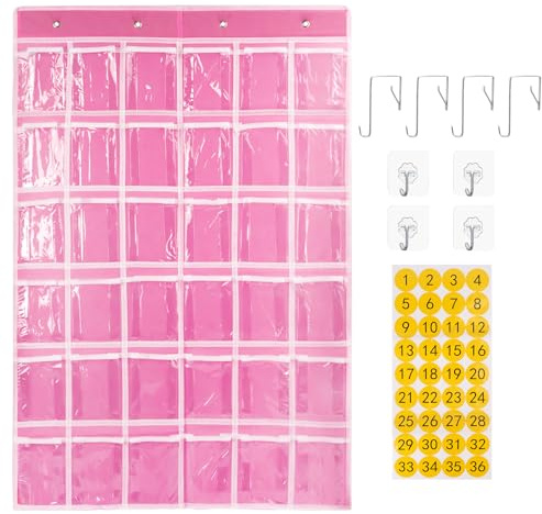 SAVORLIVING Organiseur de salle de classe à 36 poches, support de calculatrice de téléphone, support mural à suspendre avec crochets et autocollants numérotés (Rose)