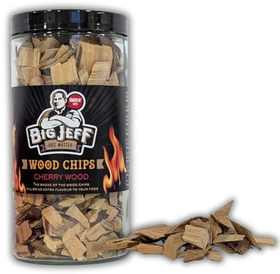 OsoRetail Big Jeff Wood Chips de cerisier – Copeaux 100 % bois de cerisier pour fumer et barbecues | Goût sucré fruité • Idéal pour viande, volaille, poisson, fromages | Pot réutilisable 700 ml