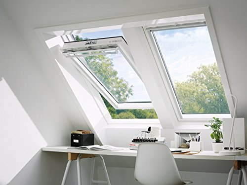 VELUX GGU CK02 0070 White PU Laminated Centre Pivot Roof Window 55x78cm