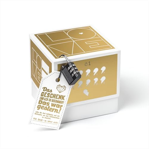 SURPRISA Rätselbox Geschenkverpackung mit Goldfolie - Geschenkbox für Geldgeschenke & Gutscheine zur Hochzeit, zum Valentinstag oder Jahrestag - Motiv Love mit Herzsymbolen - Größe S (12 cm)