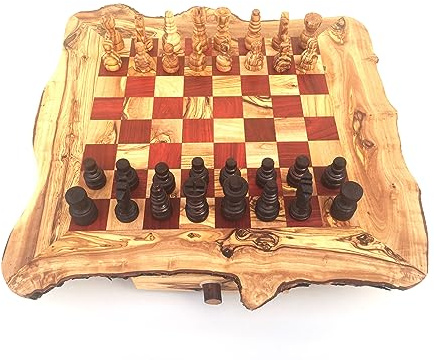 Schackspel rustikt, schackbord storlek XL inklusive 32 schackpjäser, handgjorda av olivträ, schackgåva.