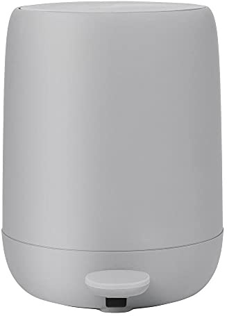 blomus - Papelera Sono con pedal de plástico/silicona, microchip, capacidad de 5 litros, tapa de cierre suave, cubo extraíble, tacto suave, accesorio de baño (alto x ancho x profundidad): 30,5 x 28 x