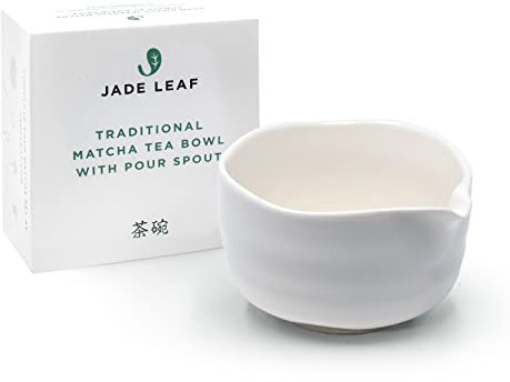 Jade Leaf Matcha Traditionelle Porzellan-Teeschale mit Ausgießer – handgefertigtes Porzellan mit weißer matter Glasur – für perfekt verquirlten Matcha-Grüntee (510 ml)