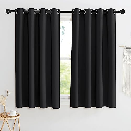 KGORGE Mörkläggningsgardin – kort gardin, köksgardiner, ogenomskinliga gardiner inomhusdraperier dekoration för sovrum litet fönster med öljetter, 140 x 160 cm, svart, 2 paneler
