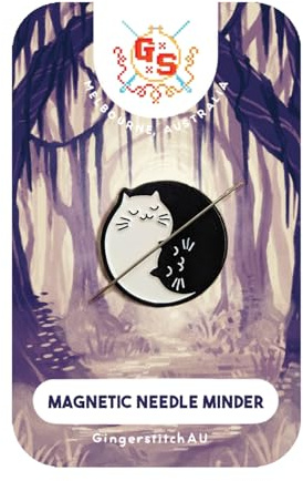 Yin Yang Cat Needle Minder