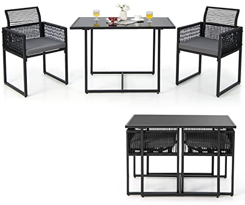 COSTWAY Set di 3 Pezzi Pranzo da Giardino, Set di Tavolo e Sedie da Esterno in Rattan PE con Schienali Pieghevoli, Tavolo in Vetro Temperato, per Balcone Giardino