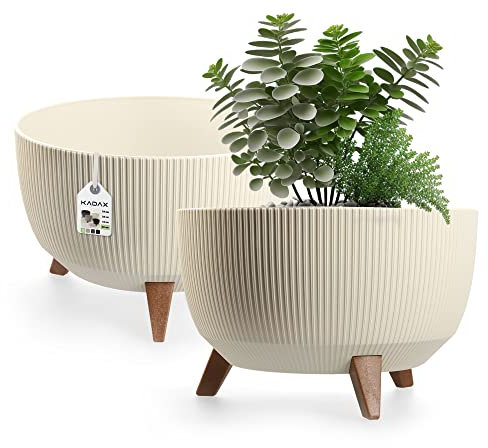 KADAX Maceta Decorativa de Plástico con Soporte Integrado, Macetero con Tres Patas de Imitación Madera para Interior y Exterior (Crema, 39.5 cm)