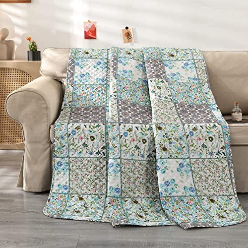 Qucover Single Quilted Throw Lightweight Microfiber Blue Floral Pattern Bedspreads Single Size, All Seasons Sofa Bed Decorative Quilt Blanket 150x200 cm
