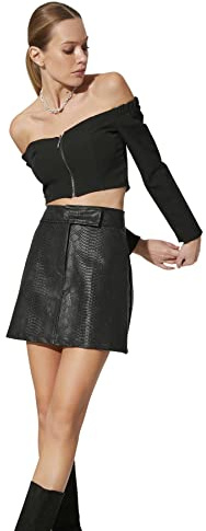 Trendyol Minifalda de Mezclilla Acampanada para Mujer Falda, Negro, 36