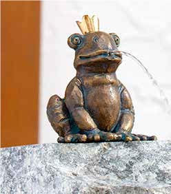 Gartendeko: Bronzefigur Froschkönig Otto Wasserspeier/Brunnen, 11 cm hoch