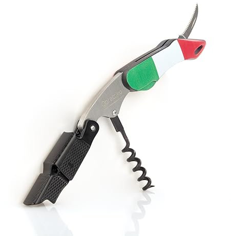 Qpractiko | Cavatappi a due tempi | 12x3 cm, 89g, acciaio inox, plastica ABS, Bandiera Italia | Spirale in Teflon, apertura pratica, leggero, portatile | Accessorio vino professionale