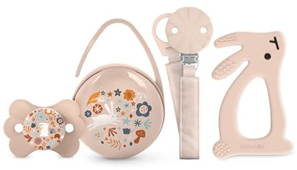 Suavinex, Regalo Recién Nacido. Set Regalo Bebé con: Chupete con Tetina Fisiológica SX Pro para Bebés 0/6 Meses + Chupetero + Portachupetes Duo + Mordedor de Silicona. (4 Pcs). Wonderland, Rosa
