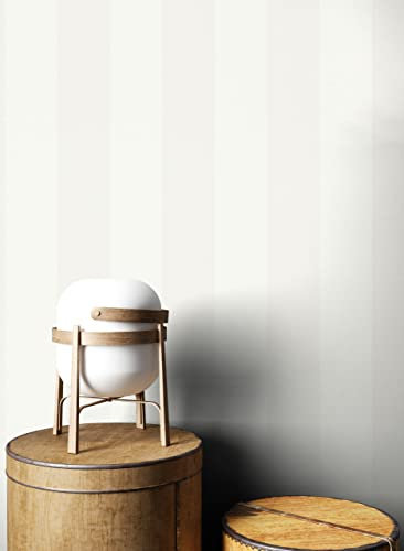 NEWROOM Tapete Weiß Vliestapete Streifen - Streifentapete Landhaus Grau Hellgrau Blockstreifen Linien Grafisch inkl. Tapezier-Ratgeber