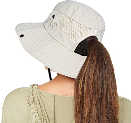 KorhLeoh Sombrero de sol para mujer, protección UV, malla de ala ancha, sombrero de pesca con agujero para cola de caballo, Beige-A, Talla única