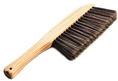 Warooma Cepillo pequeño con mango de madera, cepillo de mano con cerdas suaves, cepillo de limpieza de polvo para ropa de cama, ropa, sofá, alfombra (amarillo claro)