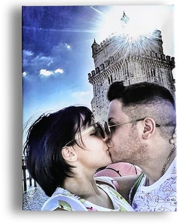 ARTEMISIA SERVICE - Stampa su Tela Personalizzata d'Arte, Ricordi Familiari, Momenti di Coppia - Regalo Originale - Pronto da Appendere con Telaio, Bordi Stampati - Resistente (20x20)