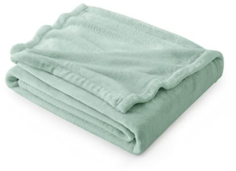 Bedsure Fleece Throw Blanket for Bed - Soft Cosy Fluffy Blankets for Sofa, Warm Double Throws for Audlts, Sage Green, 150x200 cm