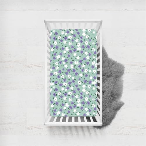 Odot Spannbettlaken für Kinderbett un Kleinkind Matratzen, Elegant Blumenmuster Mädchen Spannbetttuch Baby Bassinet Laken Matratzenschoner aus Mikrofase mit Gummiband (Lila Blume,70x140cm)