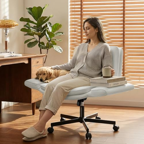Ckaff Chaise de Bureau avec Accoudoirs Réglables sur 5 Niveaux, Fauteuil de Bureau avec Large Assise, Fauteuil Pivotant en Cuir PU, Chaise Réglable en Hauteur avec Dossier Inclinable, Blanc