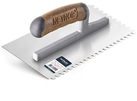 NEYNOR® Zahnkelle 6 mm - Profi Edelstahl Glättekelle - Zahnspachtel zum Verlegen von Fliesen - Ergonomisch Griff - Made in EU - 280 x 130 mm