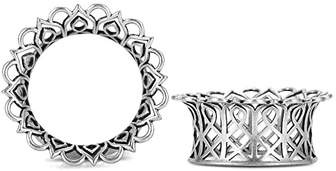 ERKUOO 2PCS Jauges d’oreille Double Évasé Tunnel d’oreille Creux Pattern Plug Piercing Expander Chair Boucle d’oreille Châssis Lobe Piercing Bijoux 8mm
