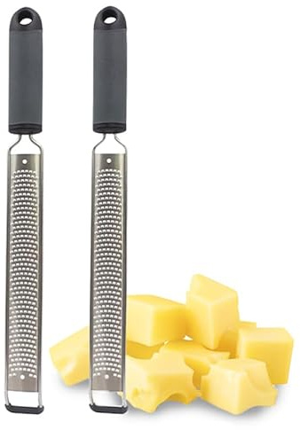 VIRSUS Grattugia Formaggio Manuale 1283, Misura 39x3,5 cm, Manico Antiscivolo, Lama Fine in Acciaio Inox, Copertura di Sicurezza, per Formaggi, Limone, Zenzero, Cioccolato, Noce Moscata (2)