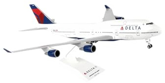Daron Skymarks Delta 747-400 Airplane Model Building Kit with Gear, 1/200-Scale , White