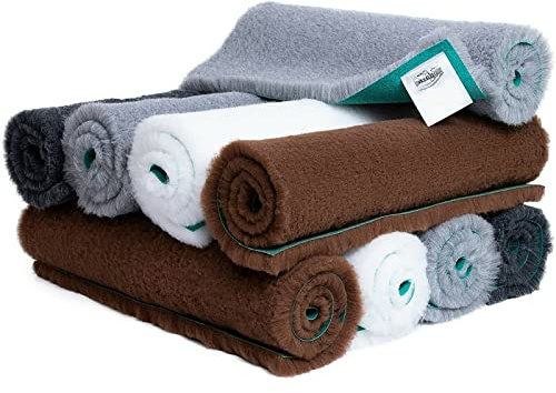 Vet Fleece Bedding | Vet Bed Original Greenback | Puppys and Dogs | Dog Bedding Ideal Whelping | 24 x 18 (0.60m x 0.45m) - Brown | Durable | Quick Drying | Washable | Whelping Mat | Dog Bed