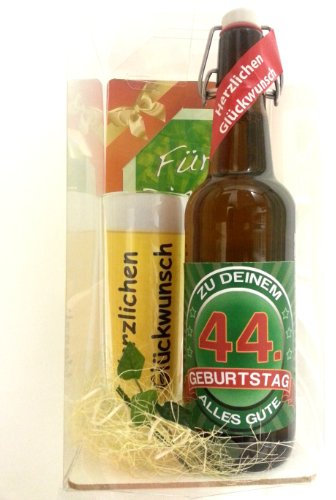 SünGross Geschenk Set, Bierset Bier Geschenk zum 44. Geburtstag das bei Frau und Mann Immer gut ankommt, Bierflasche mit Etikett, Glas Bierkrug und Geschenk Postkarte