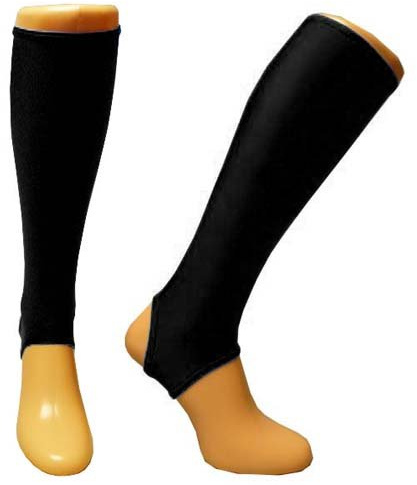 Shin Pad Inner Socks - Under Shin Guard Liners for Children - for Hockey & Football - PROtects from shin rash/rubbing - for Girls & Boys - Choice of Size (Black, medium, 13-14 yrs)
