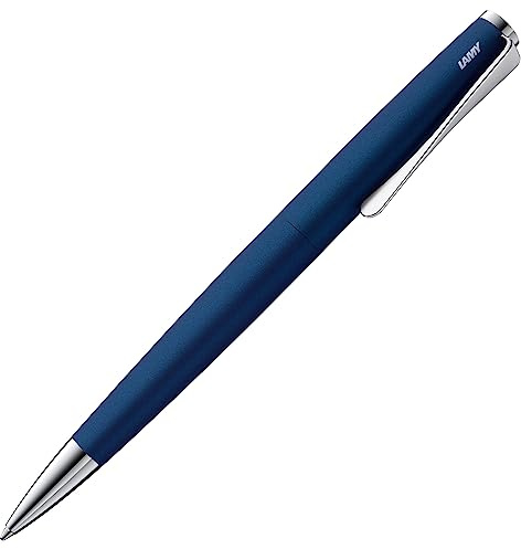 Lamy studio imperialblue Kugelschreiber – universeller Kuli in elegantem Gehäuse aus Edelstahl – mit propellerförmigem Clip – inkl. Großraummine M 16 in Stichbreite M in schwarz
