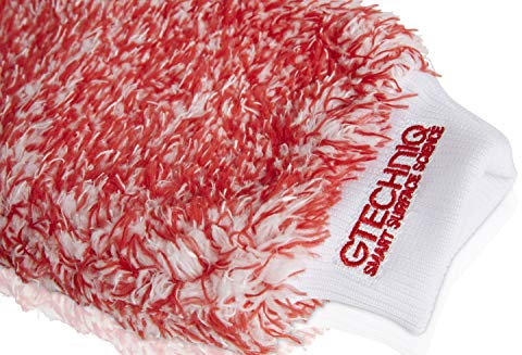 Gtechniq Car Cleaning Microfibre Cloth Wash Mitt with Inner Foam Core, Dirt Trapping Fibres, Comfortable Low Friction Glide Cleaning Mitt, Accessories for Car Detailing Kit