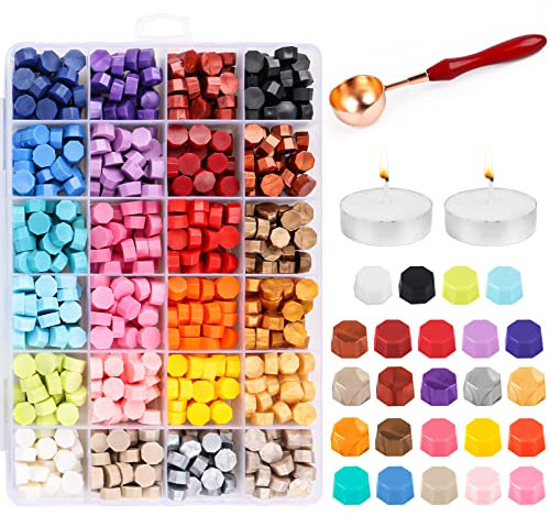 MplehDa Siegelwachs Kit 600 Stück Siegelwachs Perlen Set 24 Farben Achteckige Siegelwachsperlen mit 2 Teelichtern & 1 Schmelzlöffel Stempelwachs zur Versiegelung & Dekoration von Briefen (A)