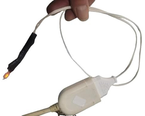 generico LUMIÈRE EFFET FEU INTERMICTANT FIL ET PRISE ÉLECTRIQUE 220V POUR PRESSE SAN GREGORIO ARMÉNIEN A