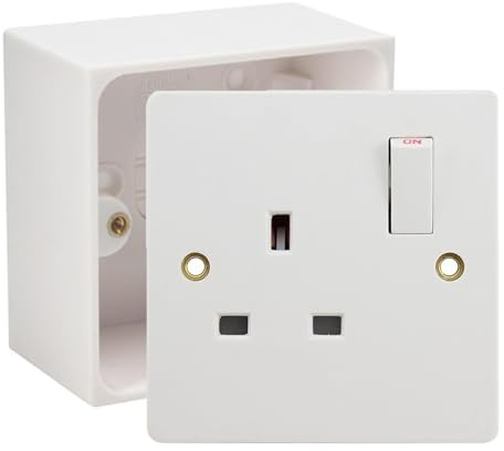 Single Switched Socket 1Gang 13Amps White Electrical Outlet, Surface Mounted 146 Type Pattress Back Box for Home, Office, Workshop and Garage Electrical Installation (1 SET)