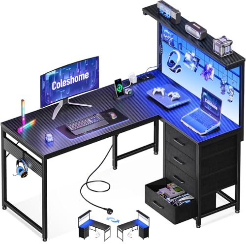 Coleshome Bureau Gaming avec LED, 110 x 80 cm Réversible Table Gaming avec Tiroirs et Prises de Courant, Bureau d'angle avec Compartiment de Rangement (Noir Carbone)