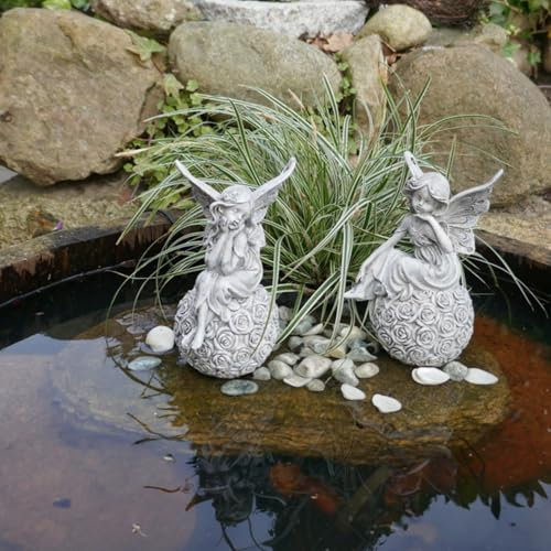 Storm's Gartenzaubereien Fée de jardin sur boule de rose - Décoration elfes à poser - 2 modèles de 9 cm x 17 cm de haut pour balcon et terrasse