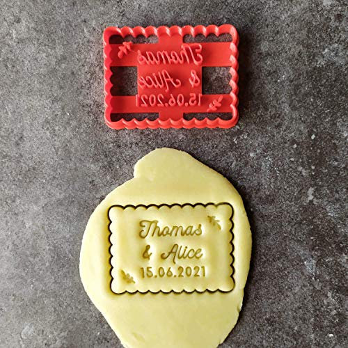 3DKOUPE - Emporte-pièce petit beurre - Motif branchage & feuille dans les coins - Personnalisable avec texte (jusqu'à 3 lignes) - Couleur au choix - Conçu et fabriqué en France