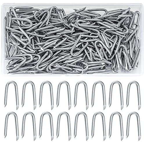 wugongshan 250 Pcs Steel Wire Fencing Staples, Wire Staples, Galvanized Steel Fence Staple Nails, Heavy Duty U-Shaped Fasteners Nails for Woven Wires Mesh Fencing