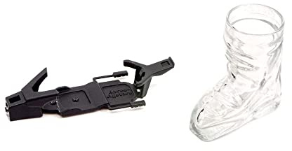 1 bicchiere a forma di sci con attacco e cordino. L'attrazione assoluta per ogni festa ApresSki. Perfetto come regalo di compleanno o semplicemente perché! (1 bicchiere, senza cordino)