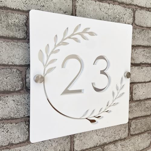 Placa de Número de Casa Personalizada en Acrílico 3D Bicolor (Blanco y Plateado) con Números Flotantes y Guirnalda, para Interior y Exterior, Ideal para Hogares, Hoteles, Apartamentos y Tiendas
